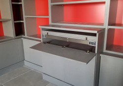 ΚΡΥΦΟ ΤΡΑΠΕΖΙ ΚΟΥΖΙΝΑΣ 