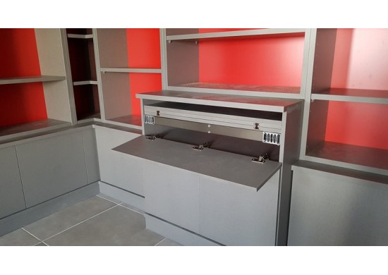 ΚΡΥΦΟ ΤΡΑΠΕΖΙ ΚΟΥΖΙΝΑΣ 