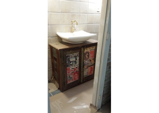 ΕΠΙΠΛΟ ΜΠΑΝΙΟΥ