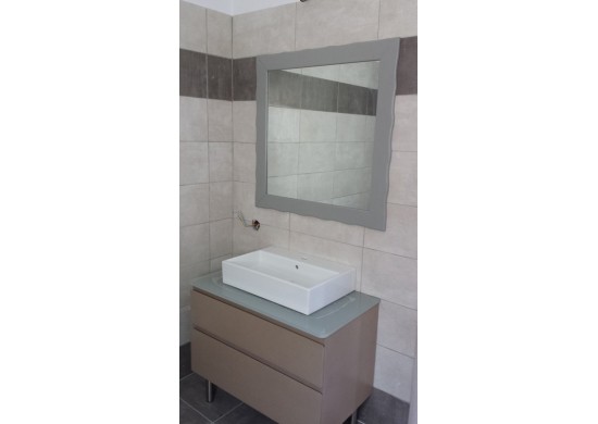 ΕΠΙΠΛΟ ΜΠΑΝΙΟΥ