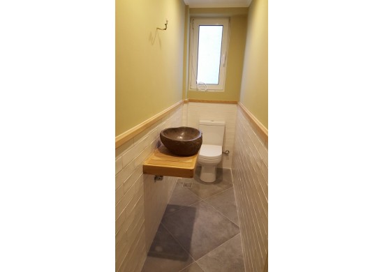 ΕΠΙΠΛΟ ΜΠΑΝΙΟΥ