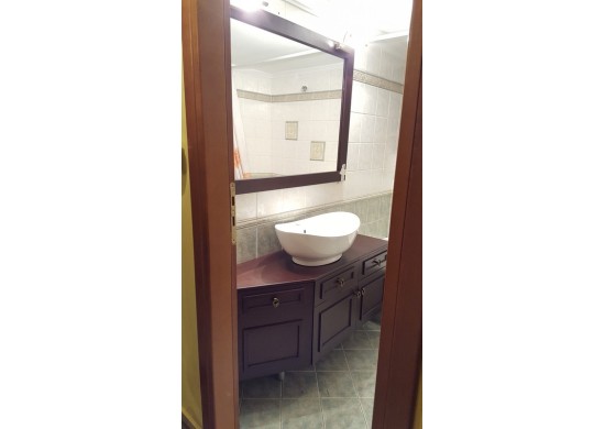 ΕΠΙΠΛΟ ΜΠΑΝΙΟΥ