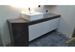 ΕΠΙΠΛΟ ΜΠΑΝΙΟΥ