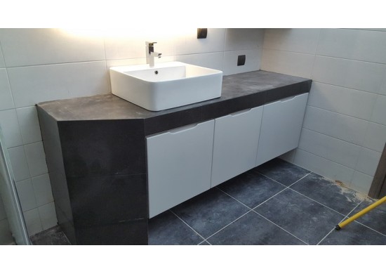 ΕΠΙΠΛΟ ΜΠΑΝΙΟΥ