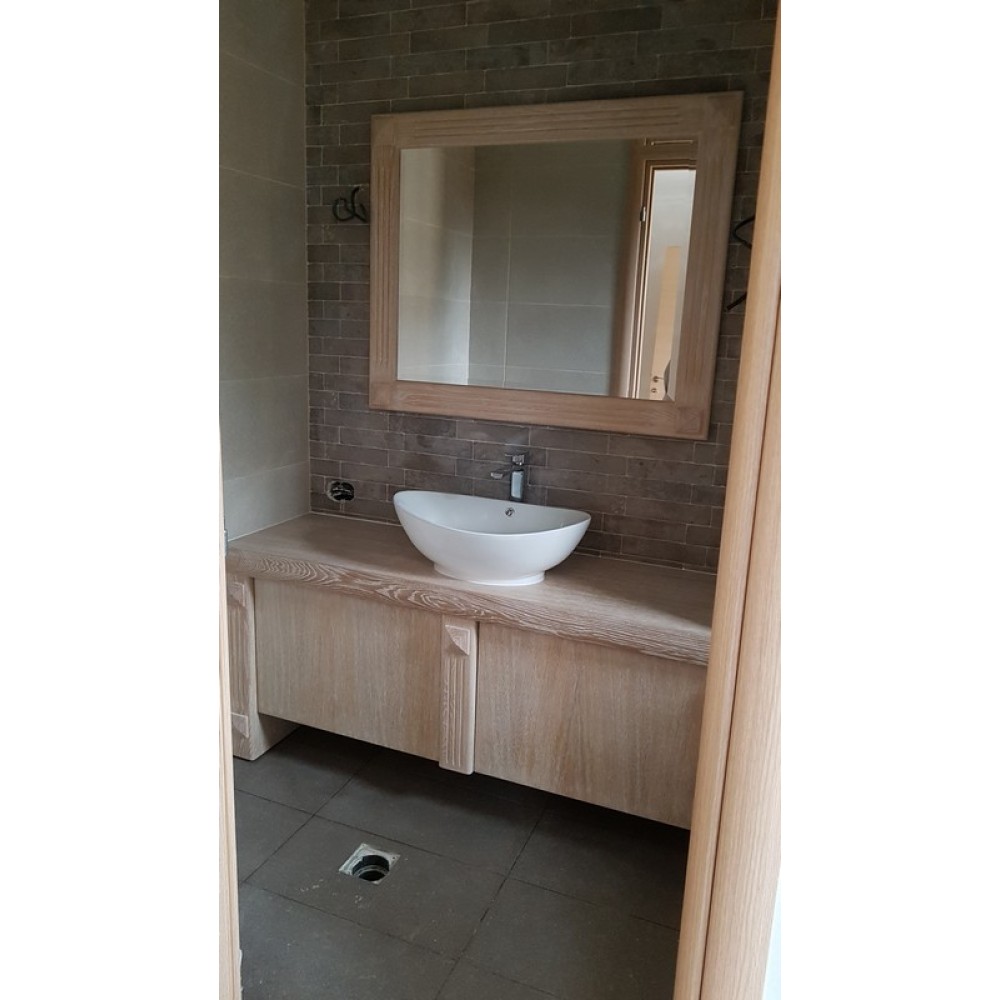 ΕΠΙΠΛΟ ΜΠΑΝΙΟΥ