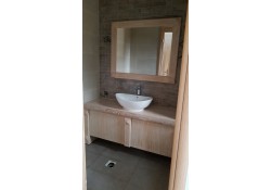 ΕΠΙΠΛΟ ΜΠΑΝΙΟΥ