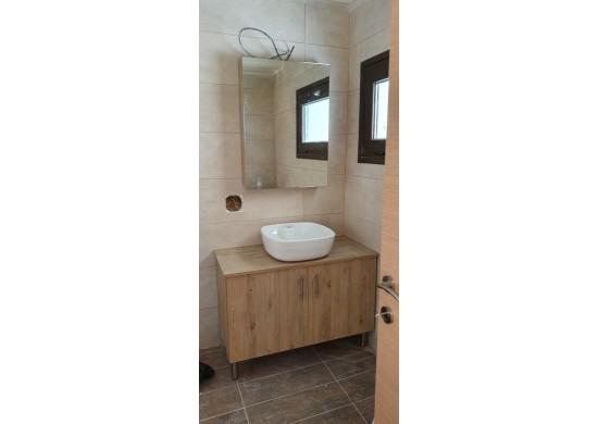 ΕΠΙΠΛΟ ΜΠΑΝΙΟΥ