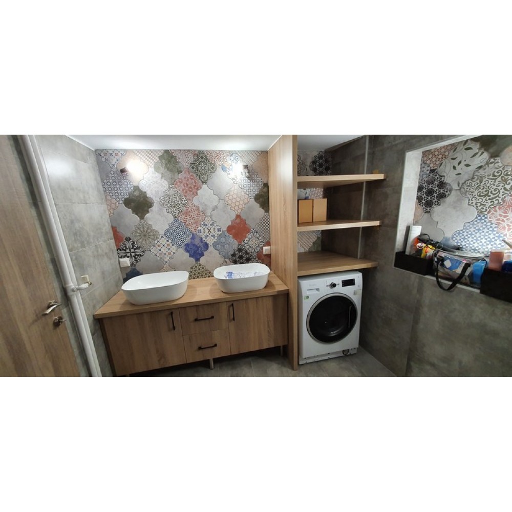 ΕΠΙΠΛΟ ΜΠΑΝΙΟΥ