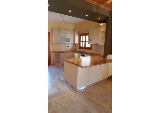 ΚΟΥΖΙΝΑ ΒΑΚΕΛΙΤΗ