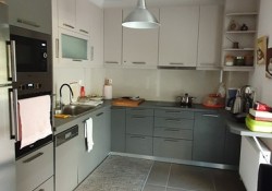 ΚΟΥΖΙΝΑ ΒΑΚΕΛΙΤΗ