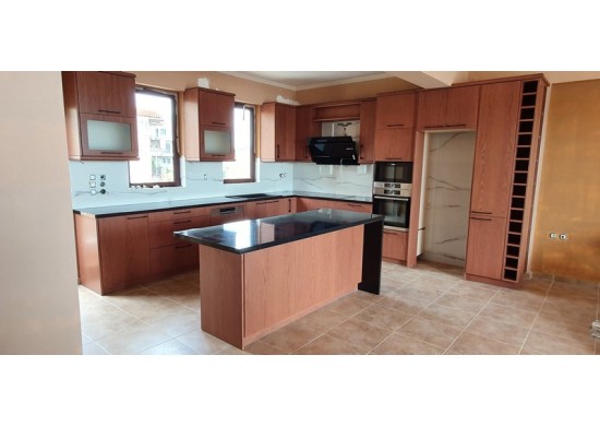 ΚΟΥΖΙΝΑ MDF ΚΑΠΛΑΜΑ ΔΡΥΣ