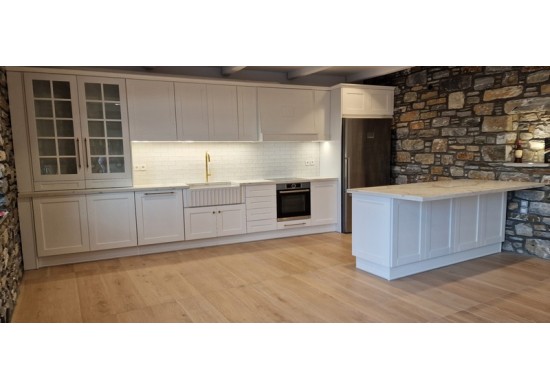 ΚΟΥΖΙΝΑ ΔΡΥΣ ΜΑΣΙΦ