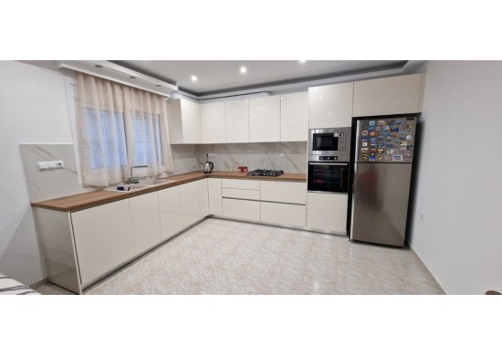 ΚΟΥΖΙΝΑ ΒΑΚΕΛΙΤΗ