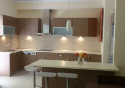 ΚΟΥΖΙΝΑ ΒΑΚΕΛΙΤΗ