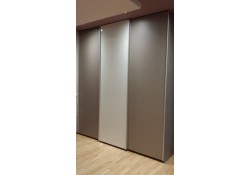 ΝΤΟΥΛΑΠΑ ΣΥΡΟΜΕΝΗ