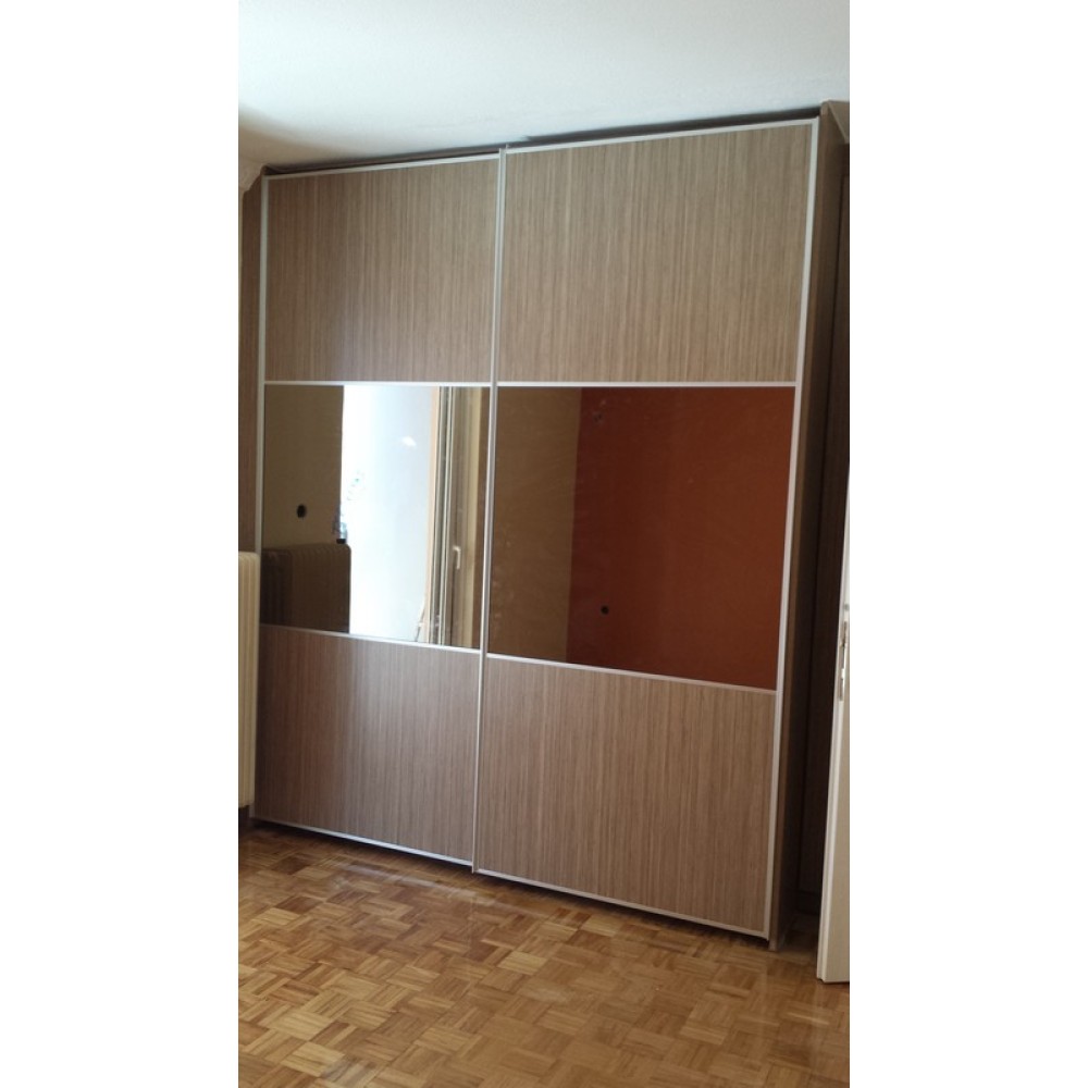 ΝΤΟΥΛΑΠΑ ΣΥΡΟΜΕΝΗ