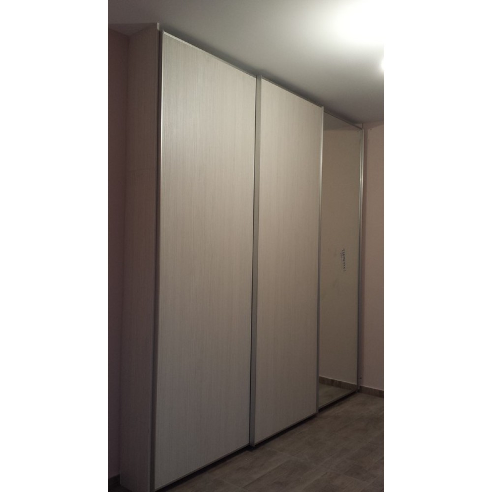 ΝΤΟΥΛΑΠΑ ΣΥΡΟΜΕΝΗ