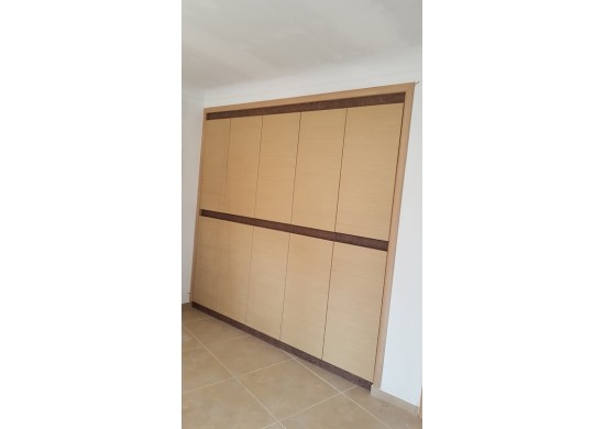 ΝΤΟΥΛΑΠΑ ΑΝΟΙΓΟΜΕΝΗ