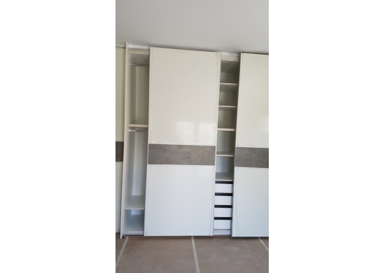 ΝΤΟΥΛΑΠΑ ΣΥΡΟΜΕΝΗ