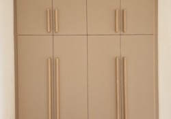 ΝΤΟΥΛΑΠΑ ΓΡΑΦΕΙΟ