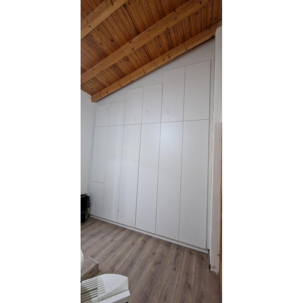 ΝΤΟΥΛΑΠΑ ΑΝΟΙΓΟΜΕΝΗ