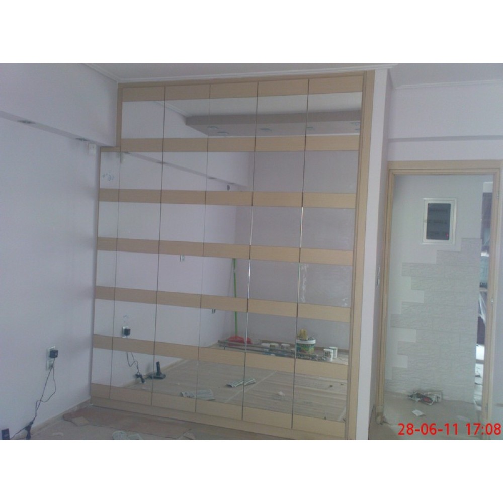 ΝΤΟΥΛΑΠΑ ΑΝΟΙΓΟΜΕΝΗ