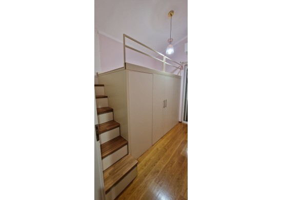 ΕΦΗΒΙΚΟ ΔΩΜΑΤΙΟ