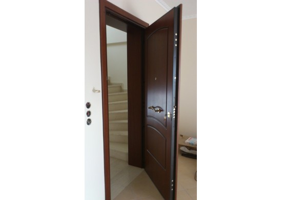 ΠΟΡΤΑ ΑΣΦΑΛΕΙΑΣ ΚΑΡΥΔΙΑ