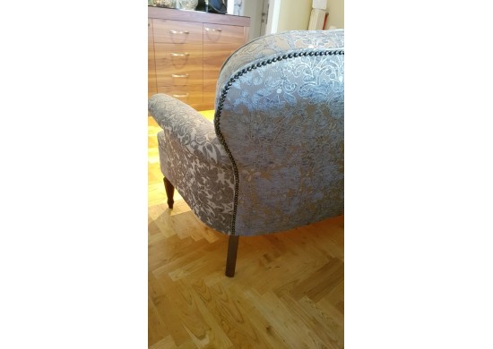 ΚΑΝΑΠΕΣ ΜΕ ΠΟΛΥΘΡΟΝΑ