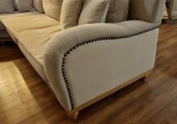 ΚΑΝΑΠΕΣ ΓΩΝΙΑΚΟΣ ΜΕ ΞΥΛΙΝΑ ΠΟΔΙΑ