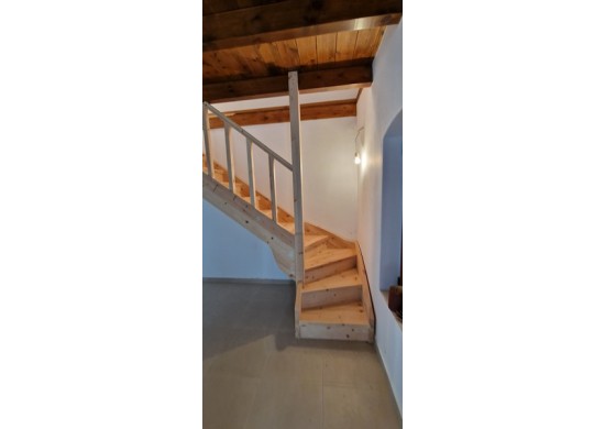 ΣΚΑΛΑ ΓΩΝΙΑΚΗ