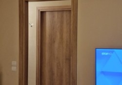 ΜΕΣΟΠΟΡΤΕΣ LAMINATE