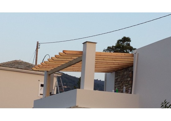 ΠΕΡΓΚΟΛΑ ΚΑΤΟΙΚΙΑΣ