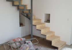 ΕΠΕΝΔΥΣΗ ΜΕΤΑΛΛΙΚΗΣ ΣΚΑΛΑΣ