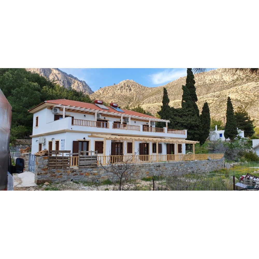 ΠΕΡΓΚΟΛΑ ΚΑΙ ΚΑΓΚΕΛΑ ΞΕΝΟΔΟΧΕΙΑΚΗΣ ΜΟΝΑΔΑΣ