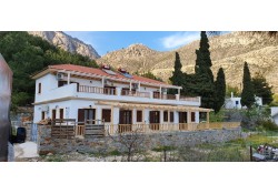 ΠΕΡΓΚΟΛΑ ΚΑΙ ΚΑΓΚΕΛΑ ΞΕΝΟΔΟΧΕΙΑΚΗΣ ΜΟΝΑΔΑΣ