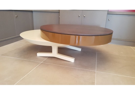 ΤΡΑΠΕΖΙ ΣΑΛΟΝΙΟΥ ΑΝΟΙΓΟΜΕΝΟ