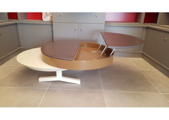 ΤΡΑΠΕΖΙ ΣΑΛΟΝΙΟΥ ΑΝΟΙΓΟΜΕΝΟ